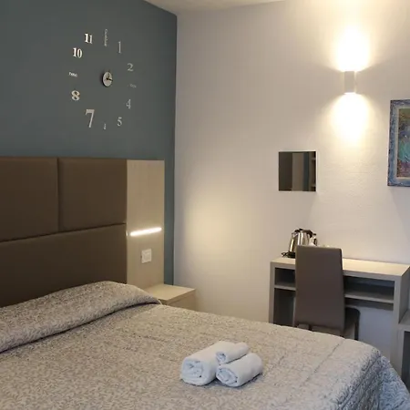 Couette-café Elisa 3*