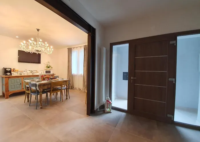 Elisa Bed & Breakfast 3*